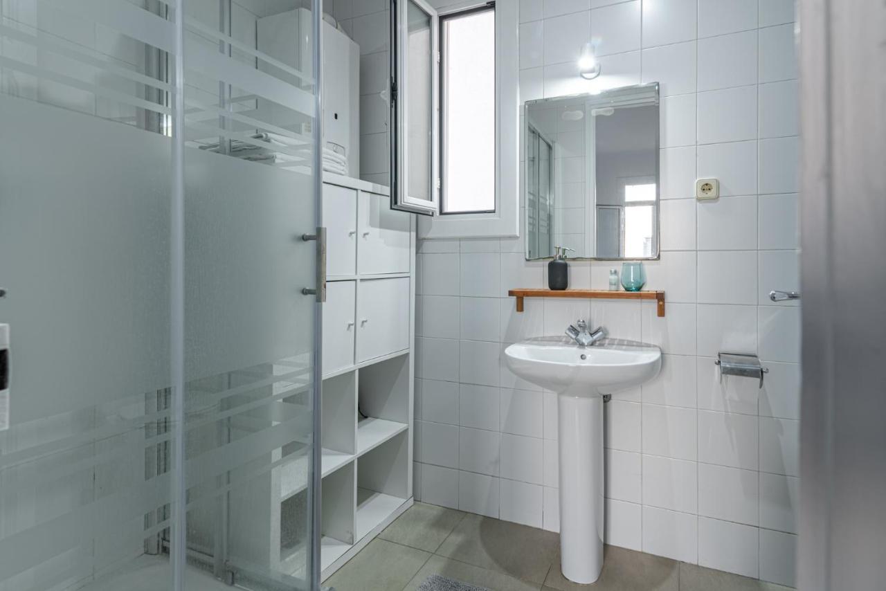 Superb Cute Flat Barcelona Bests View On The Sea For Couple Екстериор снимка